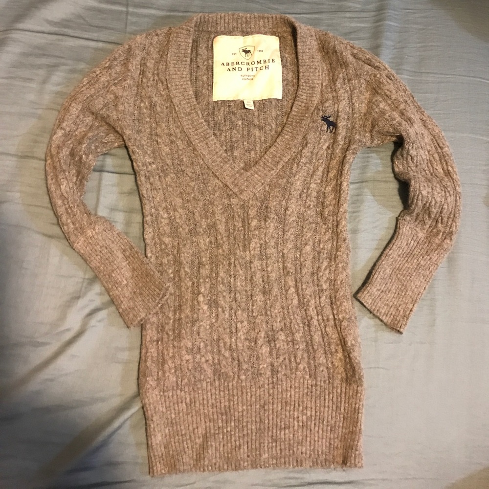 AF v neck sweater